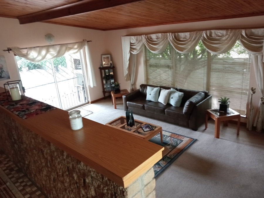 3 Bedroom Property for Sale in Campher Park Eastern Cape